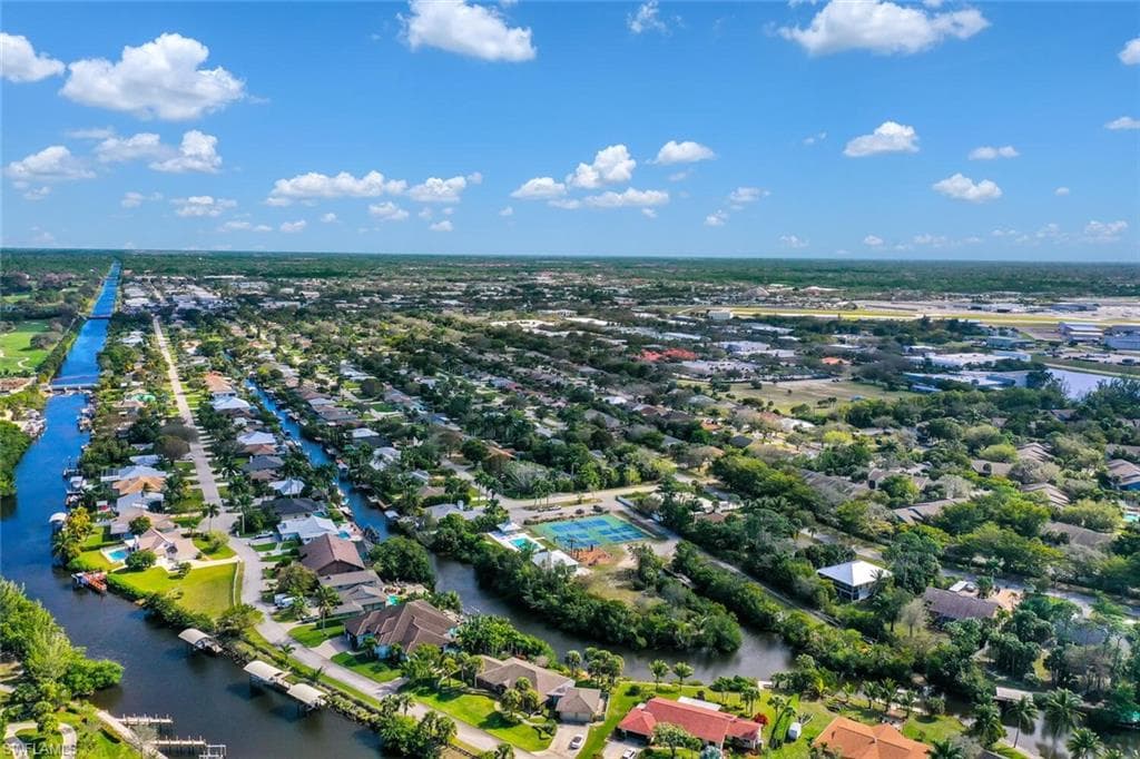 2328 Clipper WAY, NAPLES FL 34104-43