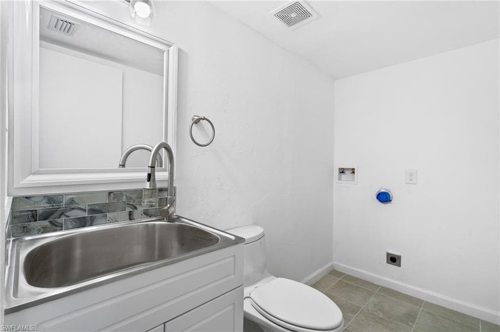 3340 New South Province BLVD # 3, FORT MYERS FL 33907-19