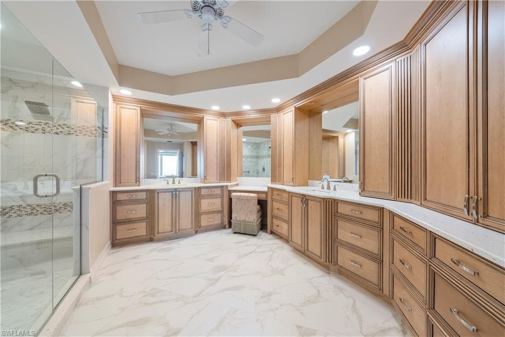 445 Dockside DR # B903, NAPLES FL 34110-15