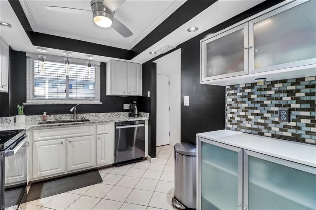 2121 Collier AVE # 401, FORT MYERS FL 33901-5