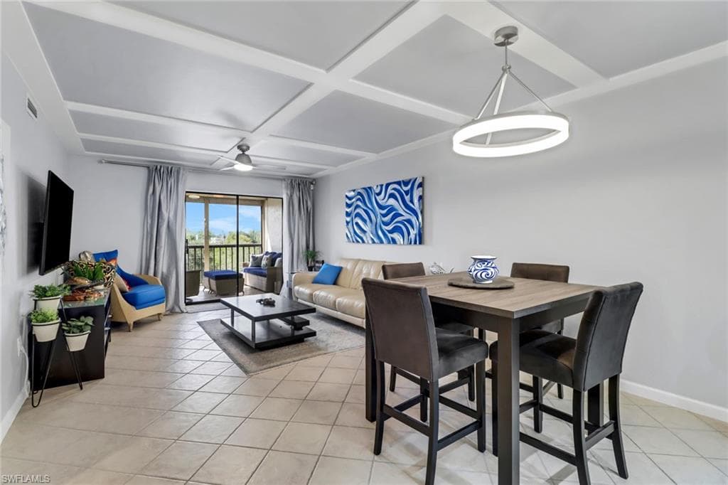 2121 Collier AVE # 401, FORT MYERS FL 33901-2
