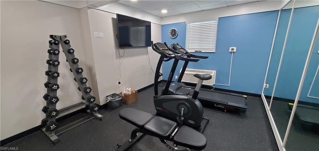 2121 Collier AVE # 401, FORT MYERS FL 33901-19