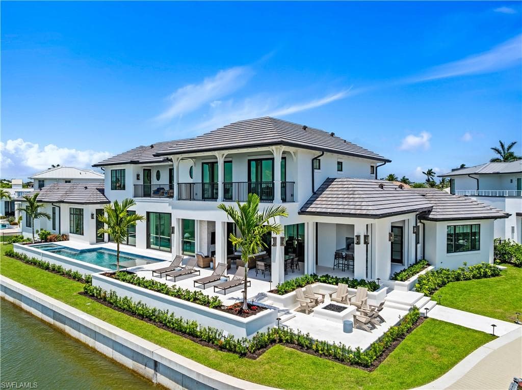 2375 Snook DR-34