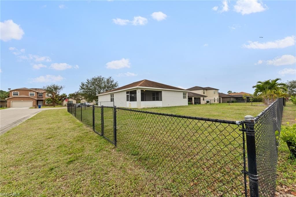 300 Shadow Lakes DR, LEHIGH ACRES FL 33974-41
