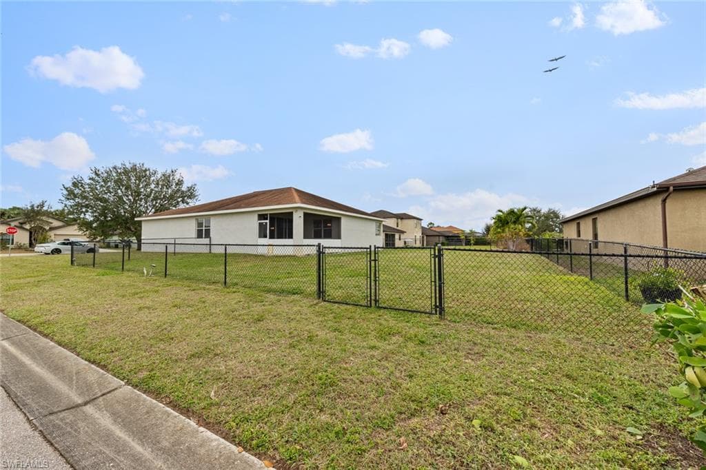 300 Shadow Lakes DR, LEHIGH ACRES FL 33974-40