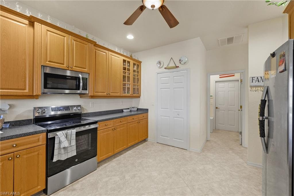 11486 Royal Tee CIR, CAPE CORAL FL 33991-12