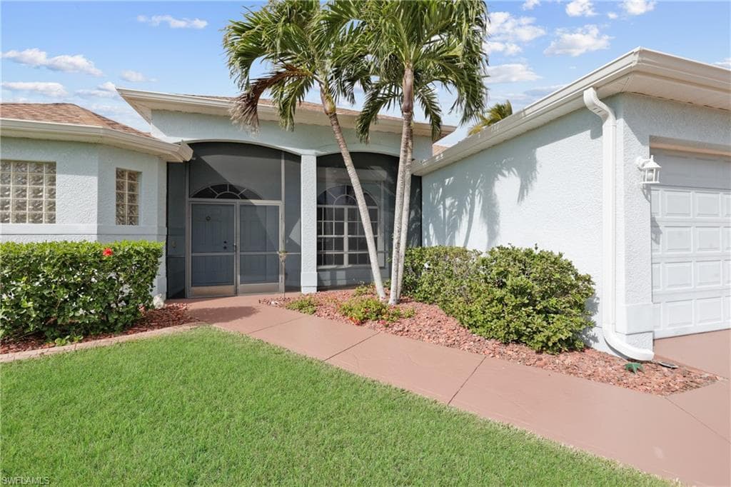 11486 Royal Tee CIR, CAPE CORAL FL 33991-6