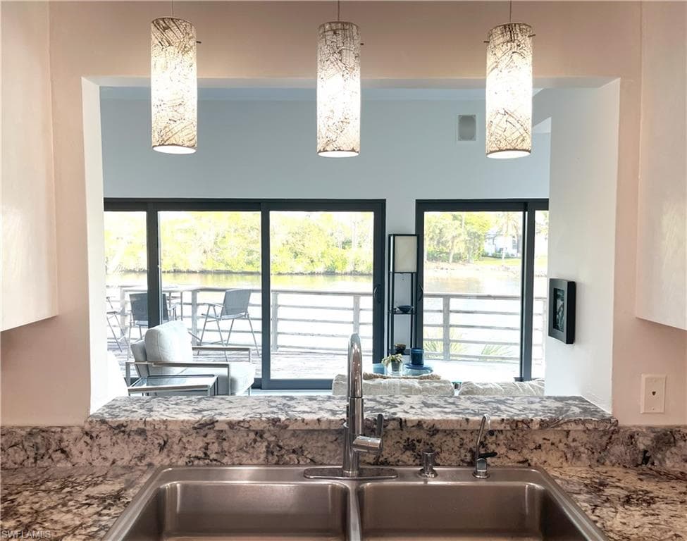 3766 Riviera CIR, BONITA SPRINGS FL 34134-19