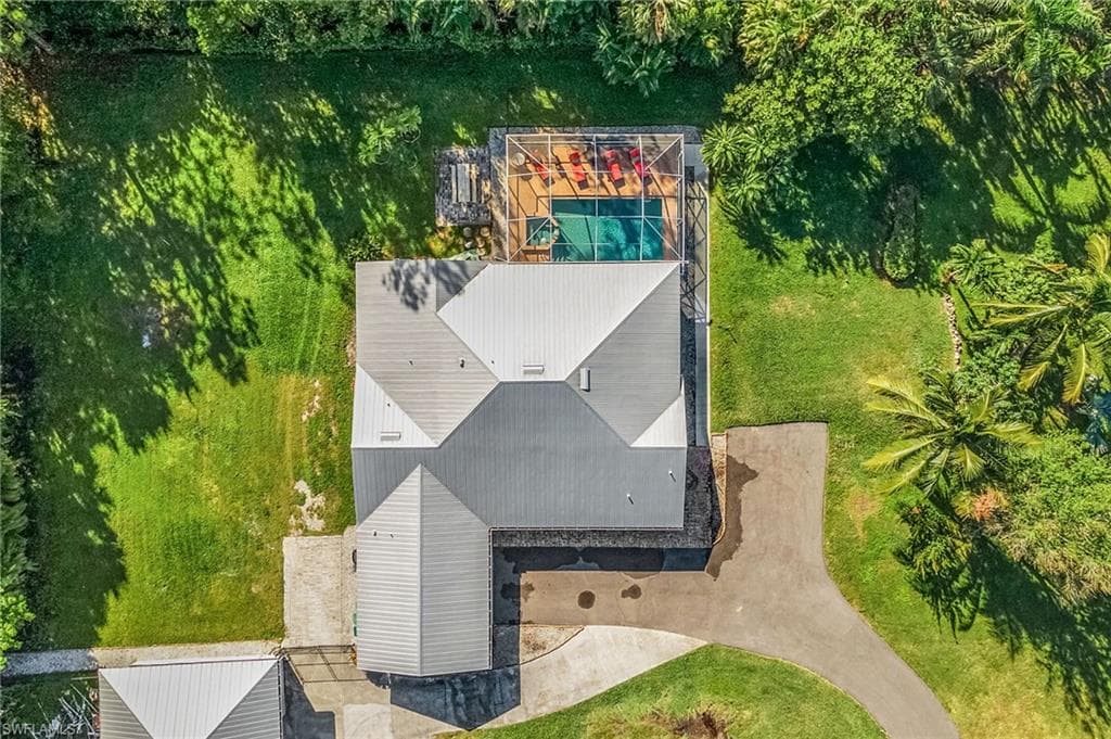 2950 Coach House LN, NAPLES FL 34105-31