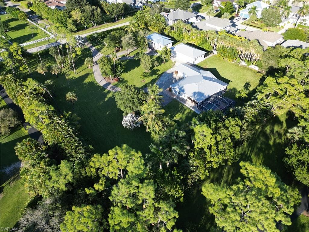 2950 Coach House LN, NAPLES FL 34105-48