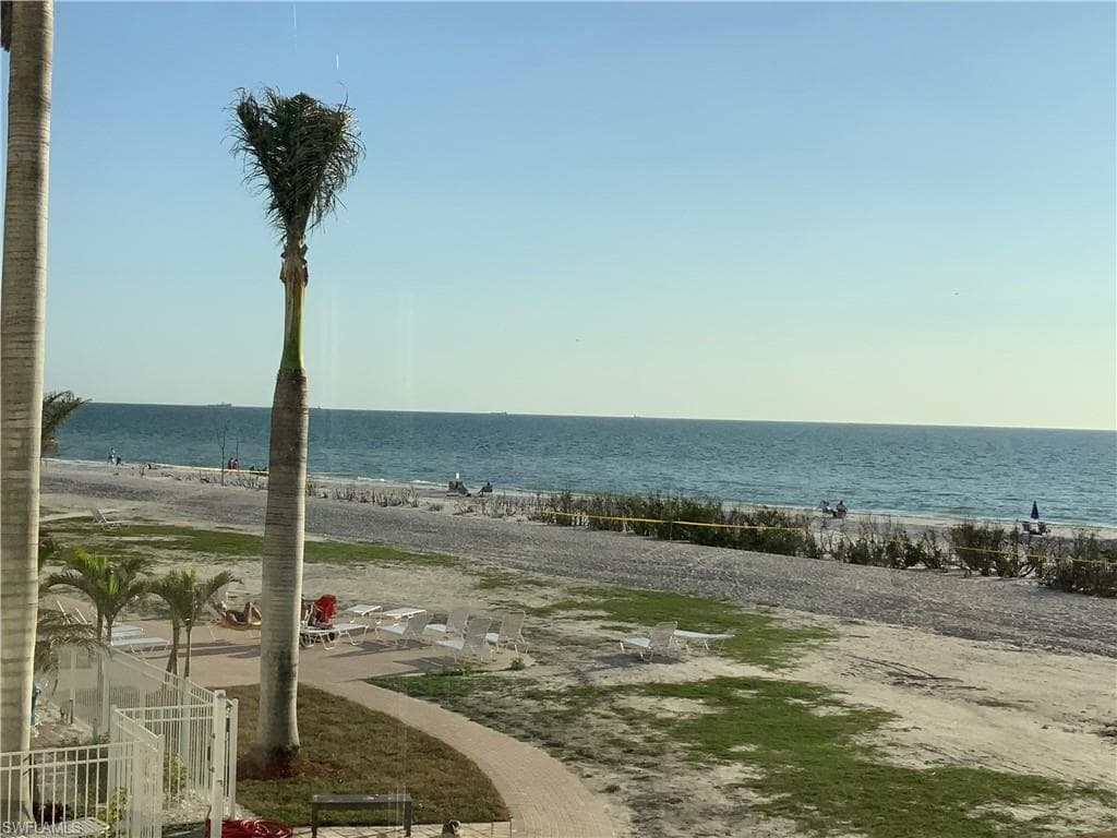 7300 Estero BLVD # 106, FORT MYERS BEACH FL 33931-44