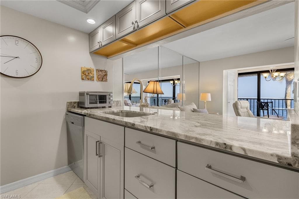 760 Sextant DR # 612, SANIBEL FL 33957-7