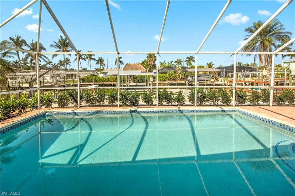 16 Palmview BLVD-25