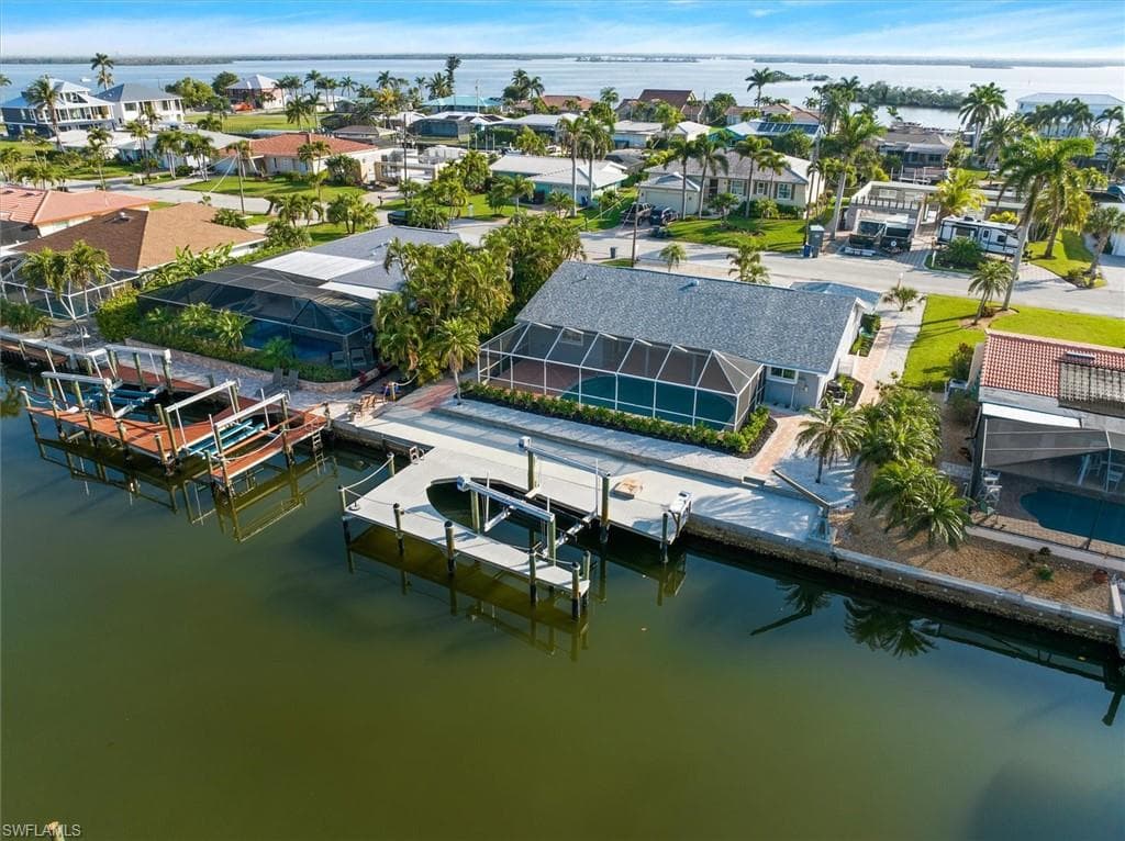 16 Palmview BLVD-35