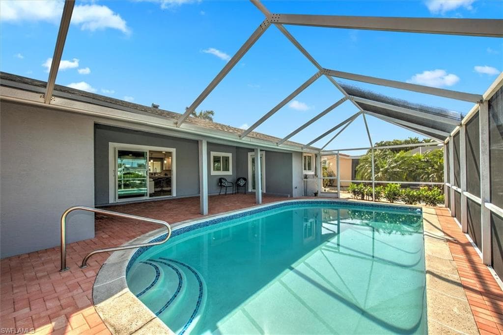 16 Palmview BLVD-23