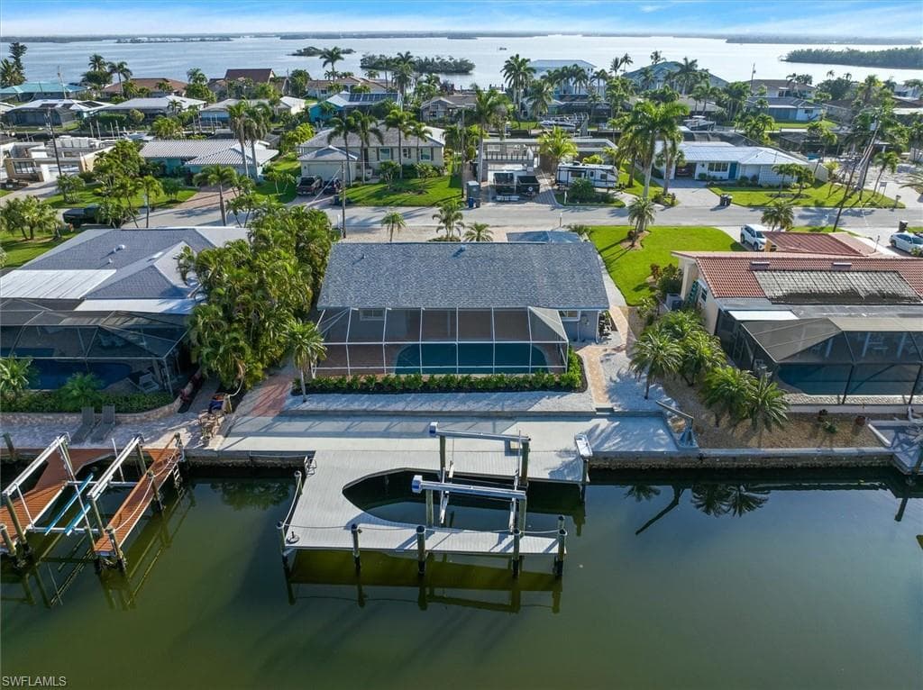16 Palmview BLVD-37