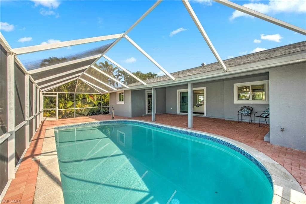 16 Palmview BLVD-17