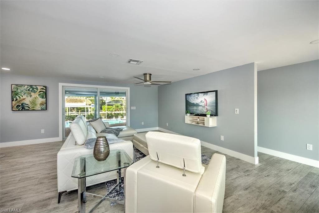16 Palmview BLVD-10