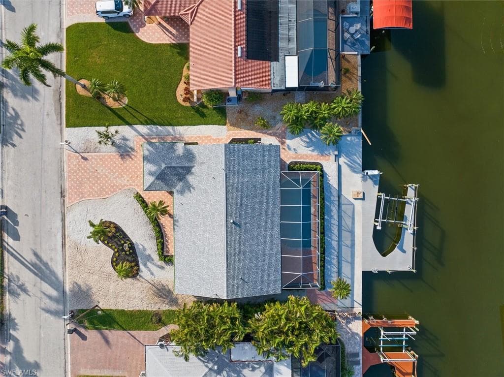 16 Palmview BLVD-24