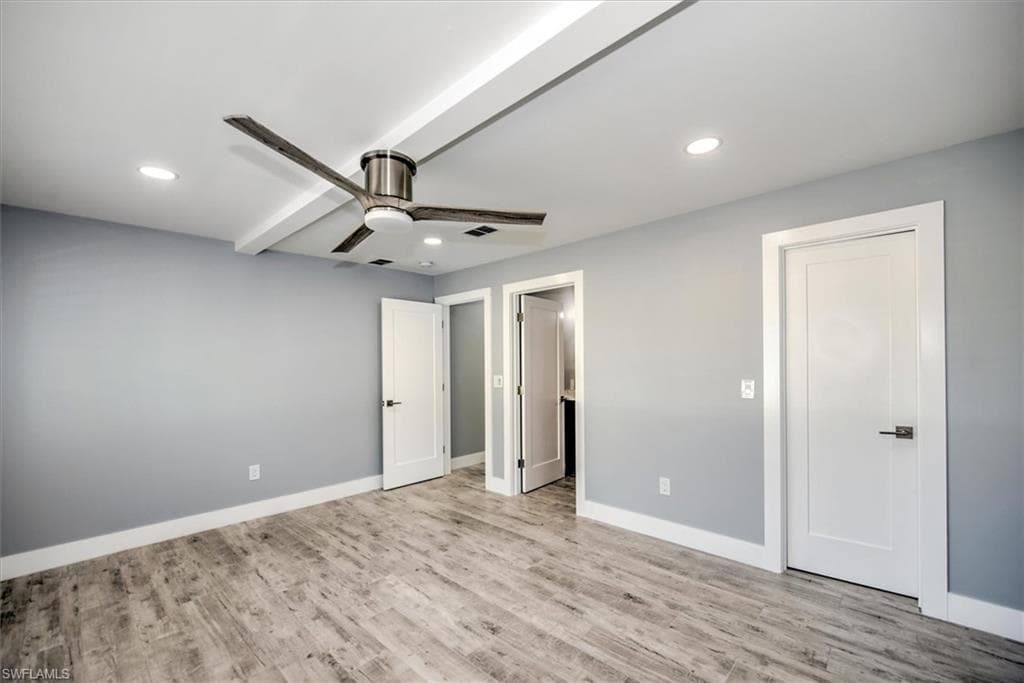 127 Albatross ST-12