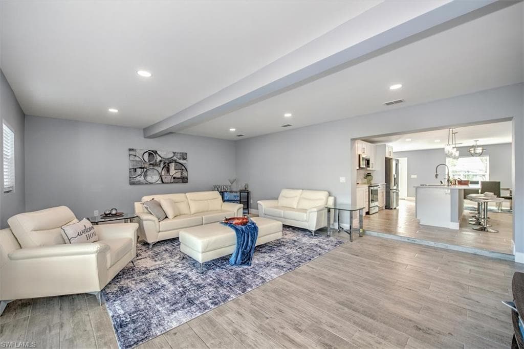 127 Albatross ST-2