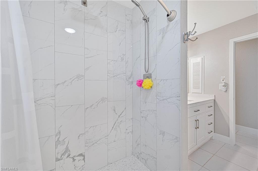 4051 Orange Grove BLVD, NORTH FORT MYERS FL 33903-26