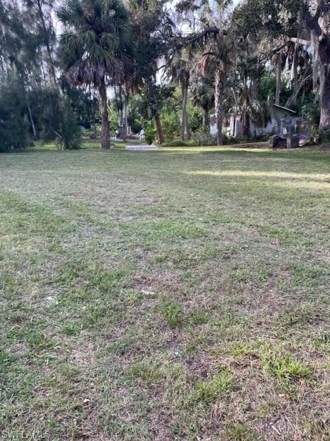 23024 Central AVE, PORT CHARLOTTE FL 33980-2
