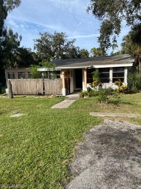 23024 Central AVE, PORT CHARLOTTE FL 33980-17