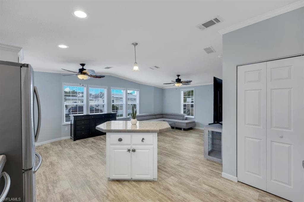 4620 Candlestick CT E, ESTERO FL 33928-9