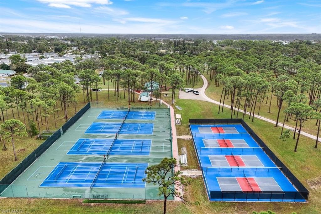 4620 Candlestick CT E, ESTERO FL 33928-24