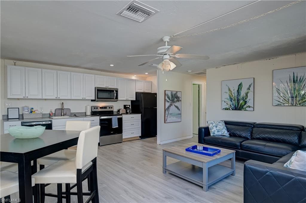 115 Eucalyptus CT, FORT MYERS BEACH FL 33931-21