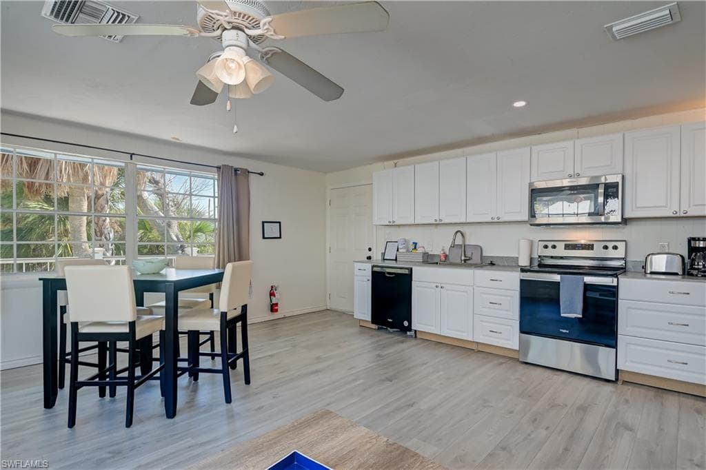 115 Eucalyptus CT, FORT MYERS BEACH FL 33931-23