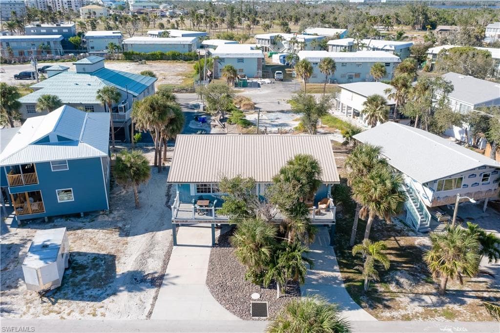 115 Eucalyptus CT, FORT MYERS BEACH FL 33931-29