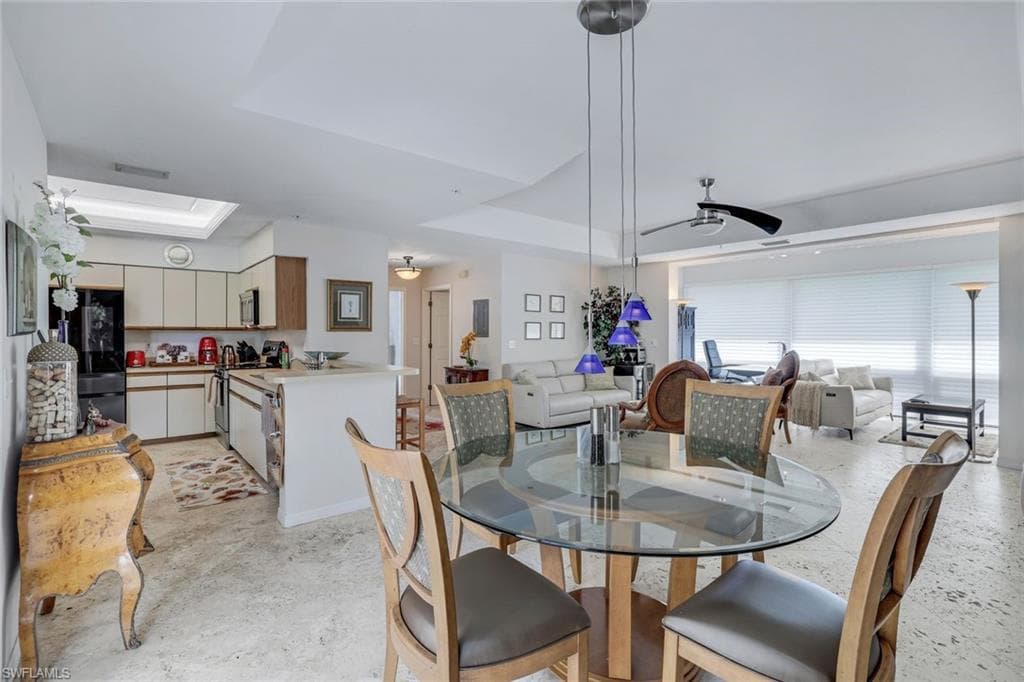 820 3rd ST S, NAPLES FL 34102-3