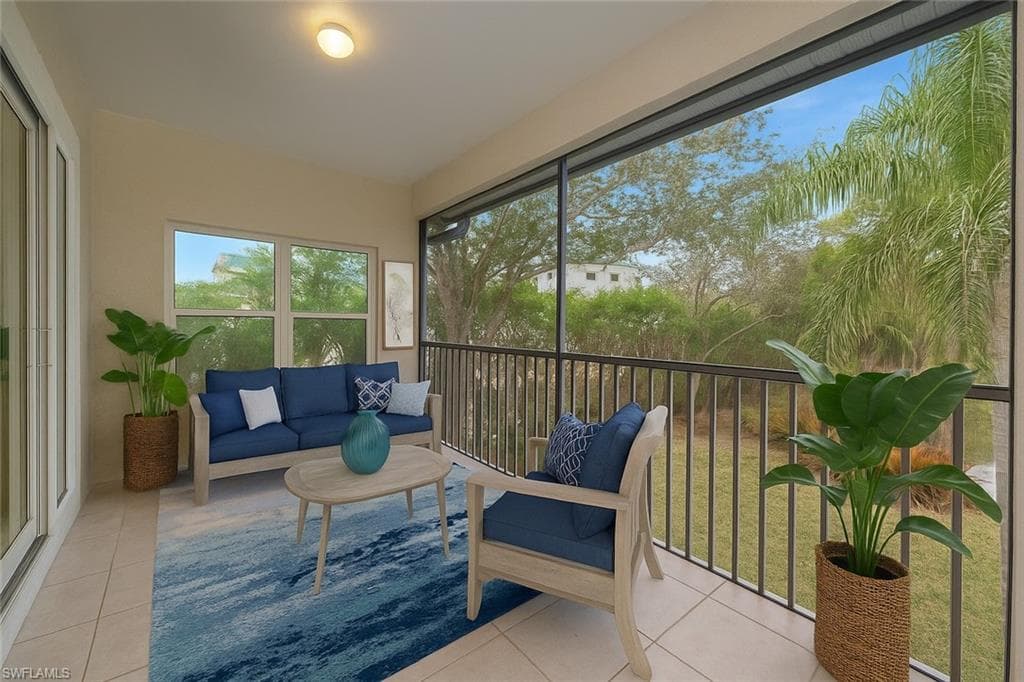 2155 Cay Lagoon DR # 424, NAPLES FL 34109-10