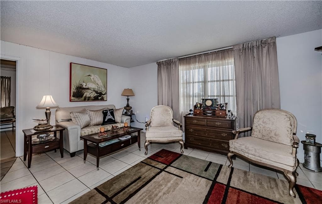 1038 Seminole CIR, MOORE HAVEN FL 33471-25