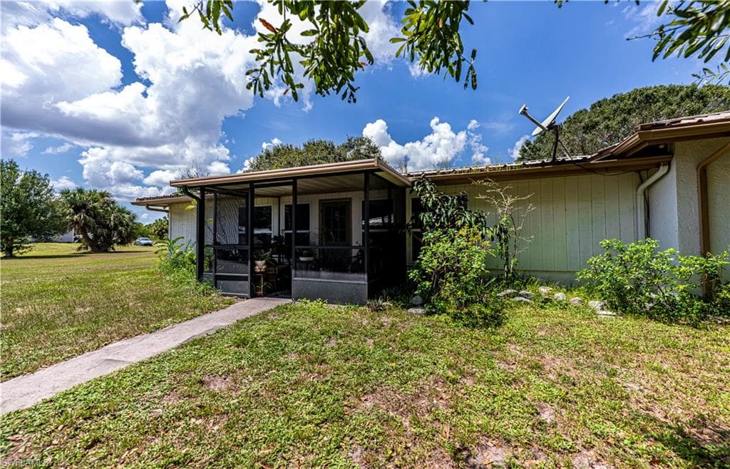 1038 Seminole CIR, MOORE HAVEN FL 33471-23