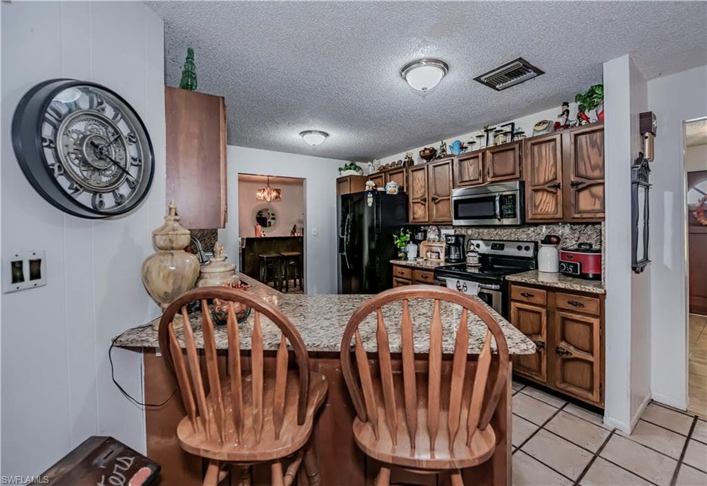 1038 Seminole CIR, MOORE HAVEN FL 33471-29