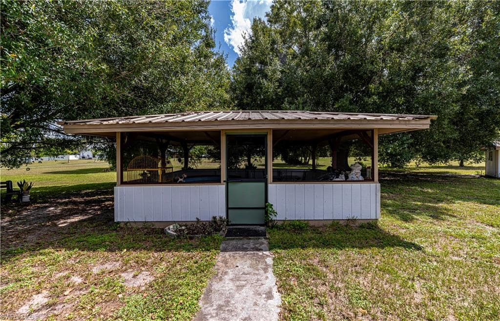 1038 Seminole CIR, MOORE HAVEN FL 33471-20