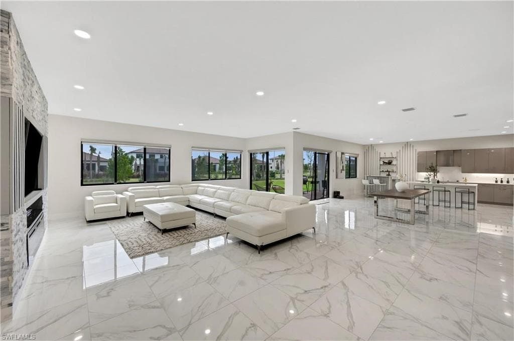 4761 Sophia DR, AVE MARIA FL 34142-10