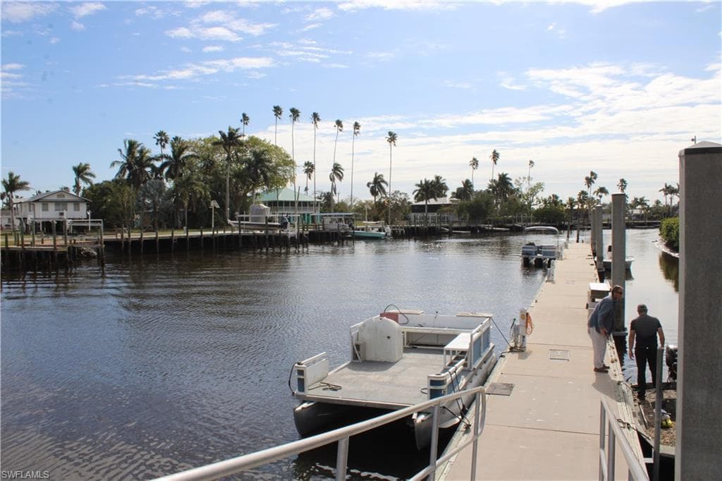 305 Storter #19 AVE N, EVERGLADES CITY FL 34139-17