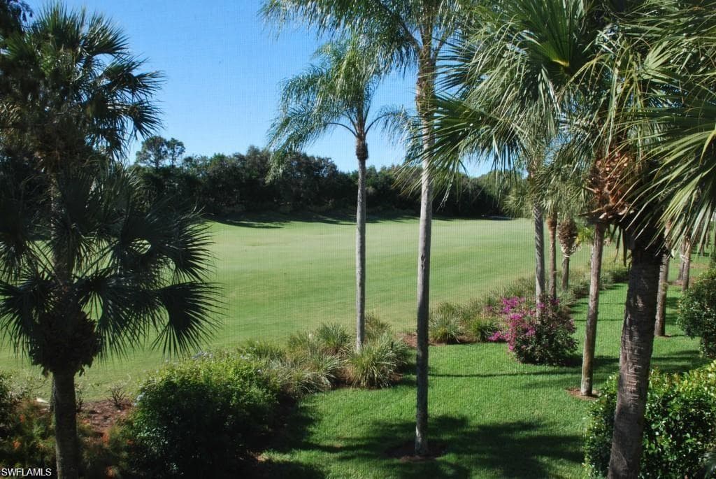 1585 Winding Oaks WAY # 203, NAPLES FL 34109-4