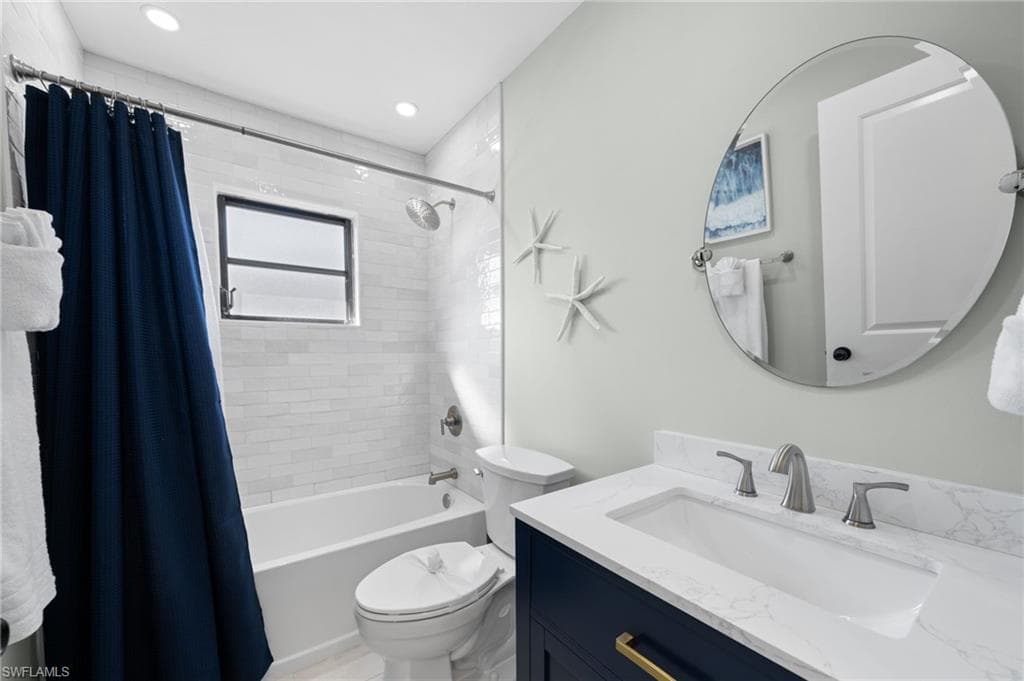 2451 River Reach DR, NAPLES FL 34104-21