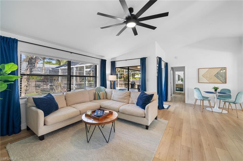 2451 River Reach DR, NAPLES FL 34104-6