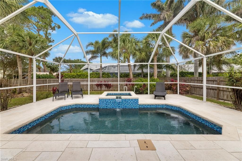 2451 River Reach DR, NAPLES FL 34104-27