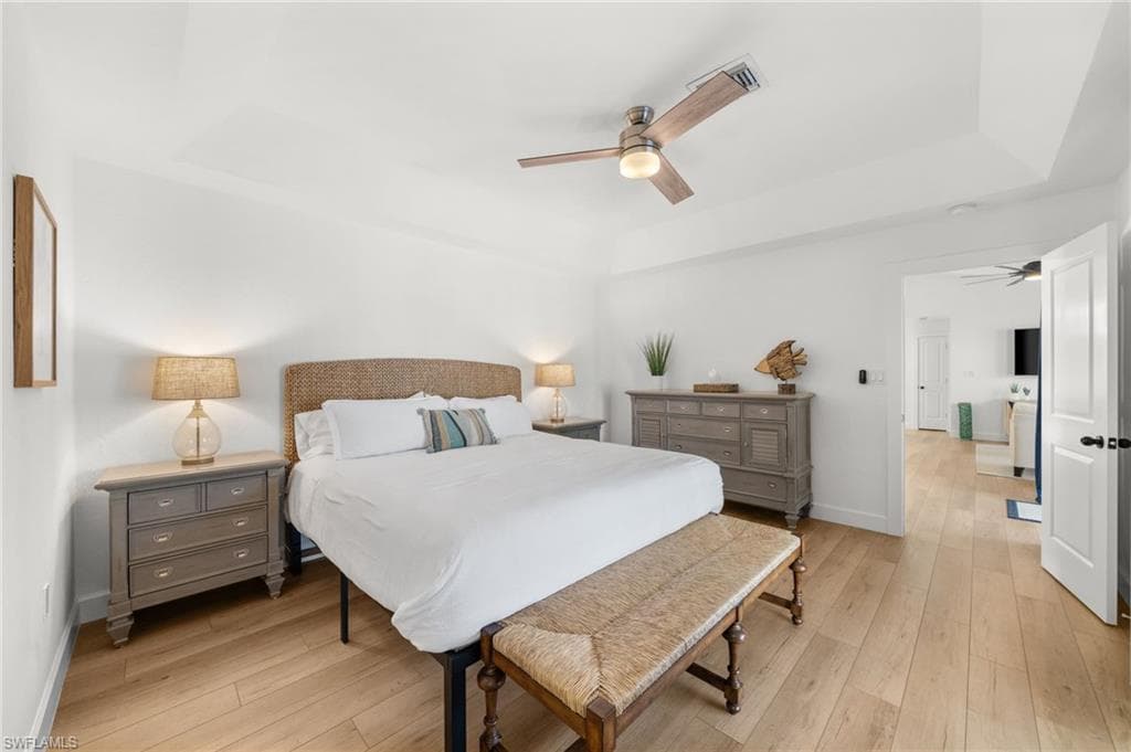 2451 River Reach DR, NAPLES FL 34104-7