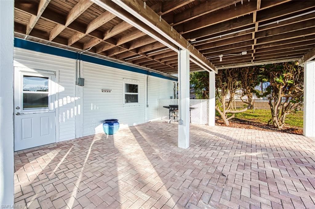 3131 Twin Lakes LN, SANIBEL FL 33957-34