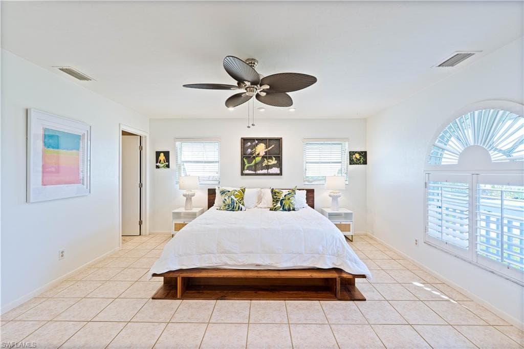 3131 Twin Lakes LN, SANIBEL FL 33957-7