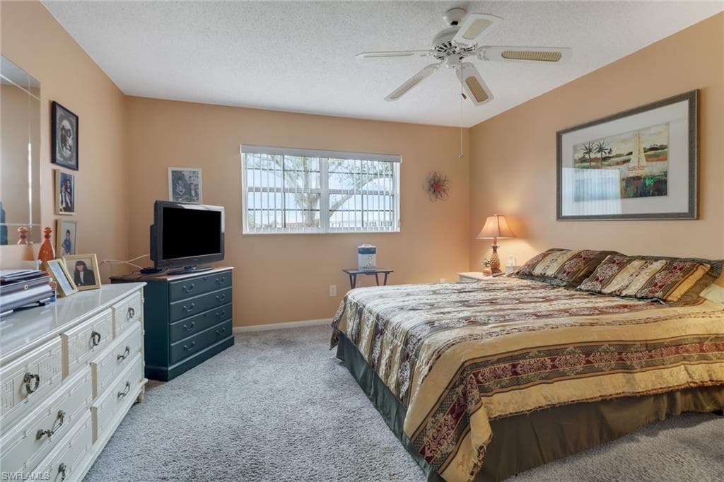 7008 Cedarhurst DR, FORT MYERS FL 33919-16