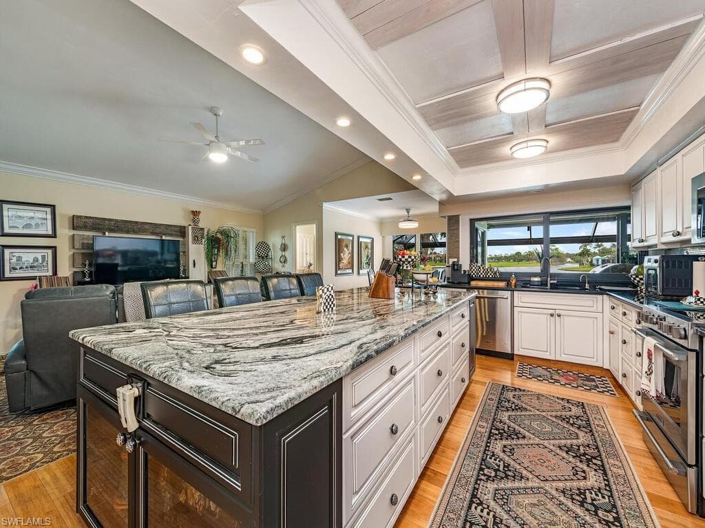 431 Forest Hills BLVD, NAPLES FL 34113-11